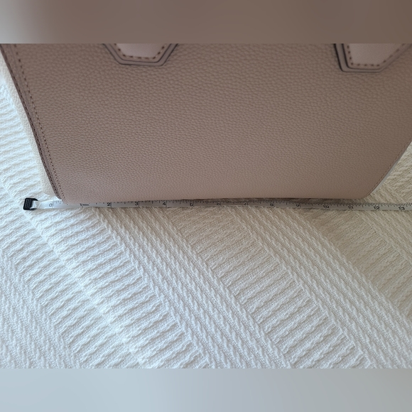 Michael Kors Selma Medium Satchel White & Pink - Picture 7 of 12